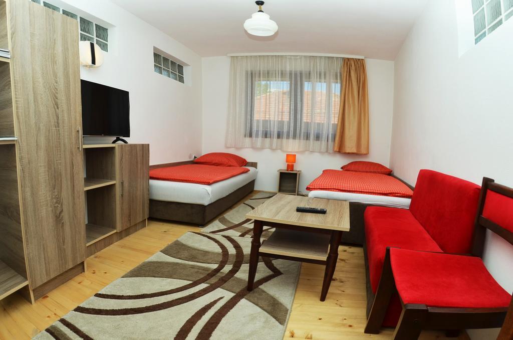 Apartments Dino SJJ Extérieur photo
